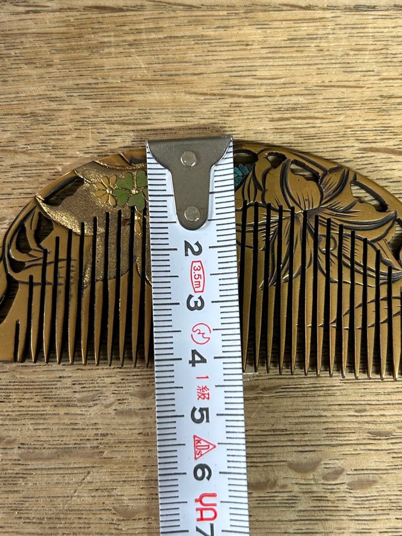 ゴールド螺鈿細工透かし模様櫛とかんざしセット　箱入り