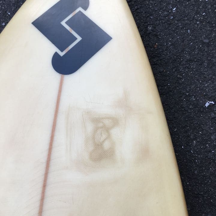 ペーシュ サーフボードフィン付き