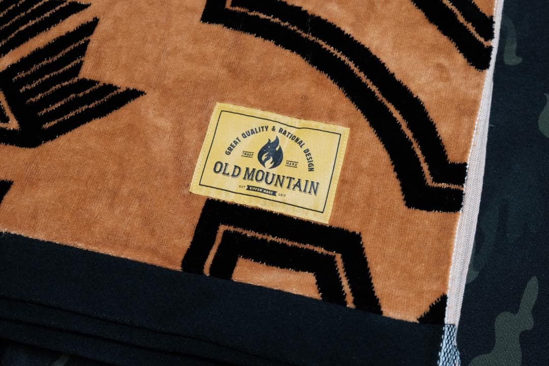 オールドマウンテン　OLD MOUNTAIN　kakemono 夏 キャメル