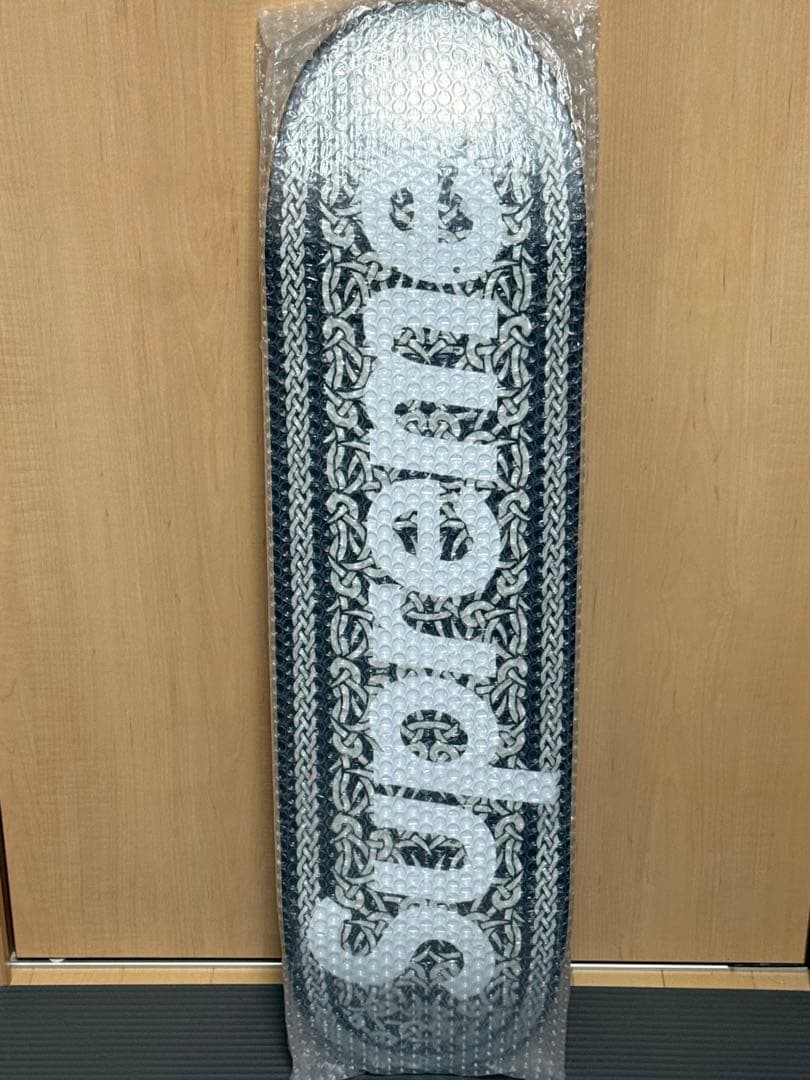 スケートボード supreme Celtic Knot Skateboard 8.5 Black