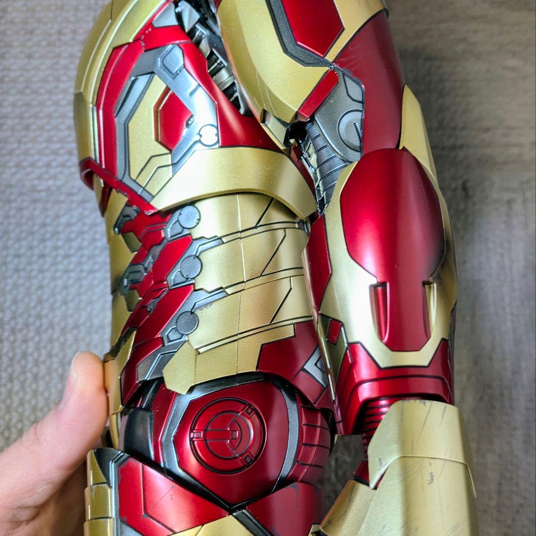ホットトイズ 1/4 QS008 アイアンマン マーク42 　スタンド欠品