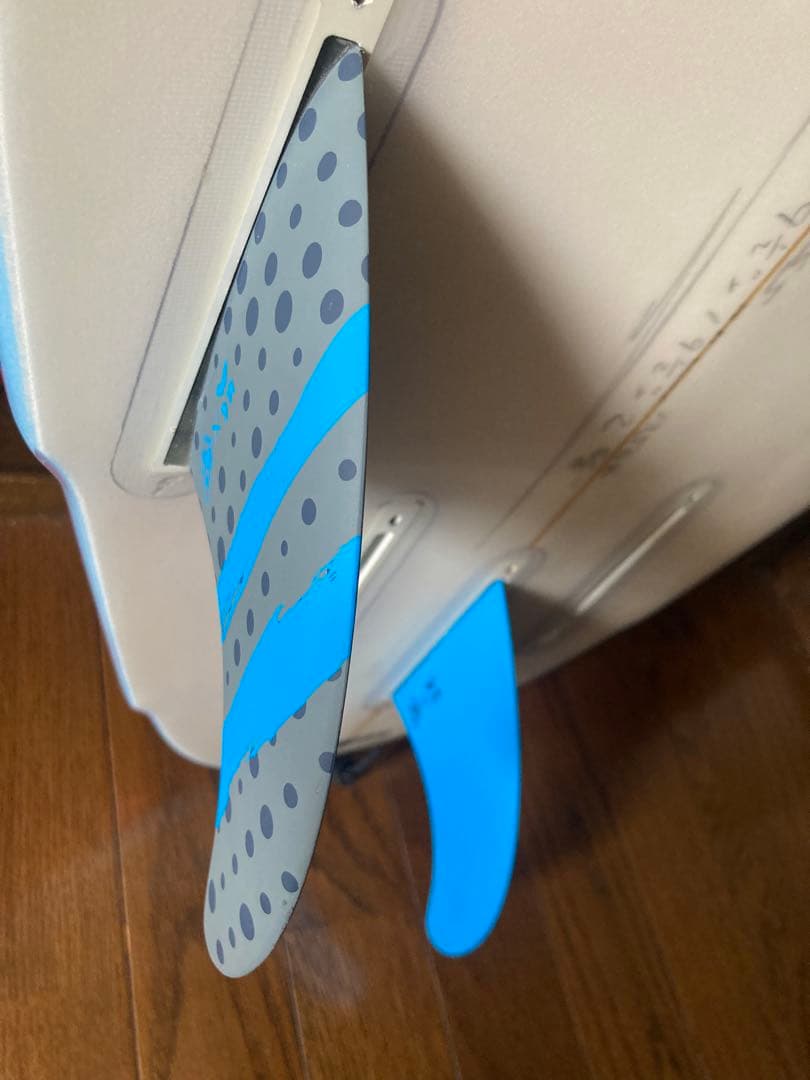 emery サーフボード