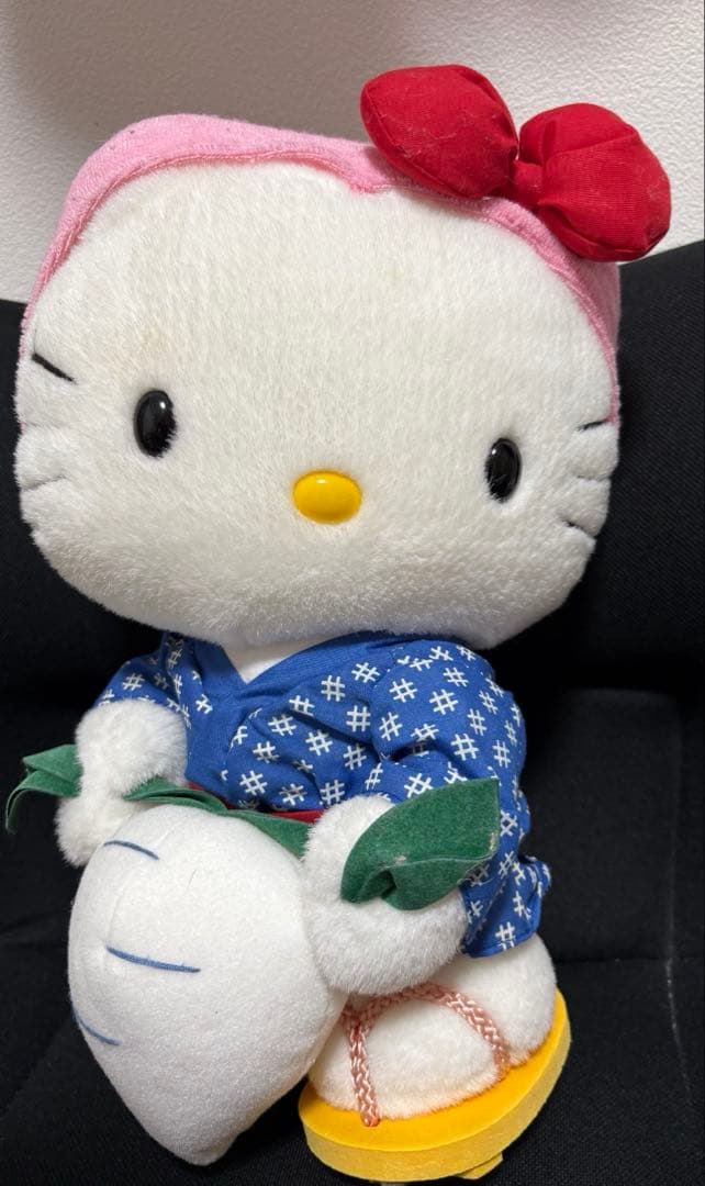 ご当地キティ　鹿児島限定　超レアなお品　ハローキティ　ぬいぐるみ　Lサイズ
