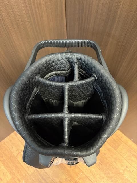 アドミラル ギガホールド スタンドキャディバッグ 黒 新品