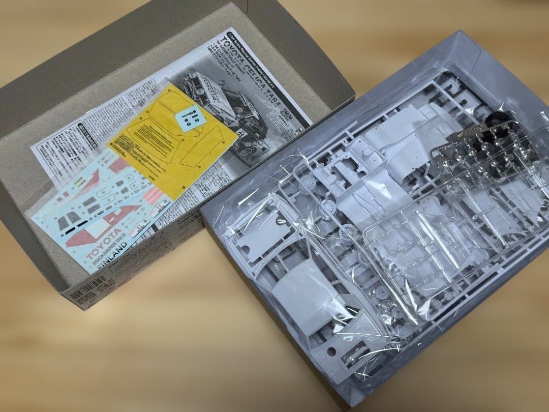 新品未使用 BEEMAX 1/24 Toyota TA64 Celica 2種