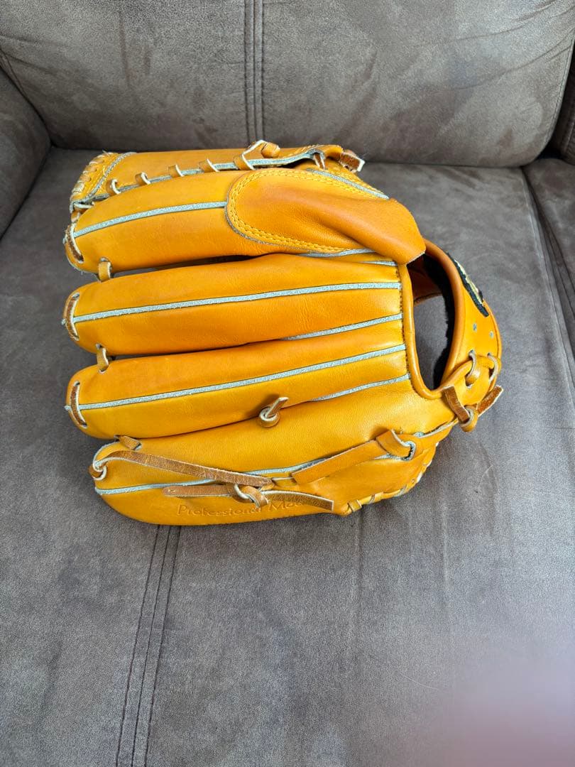 硬式用グローブ　デサント　投手用