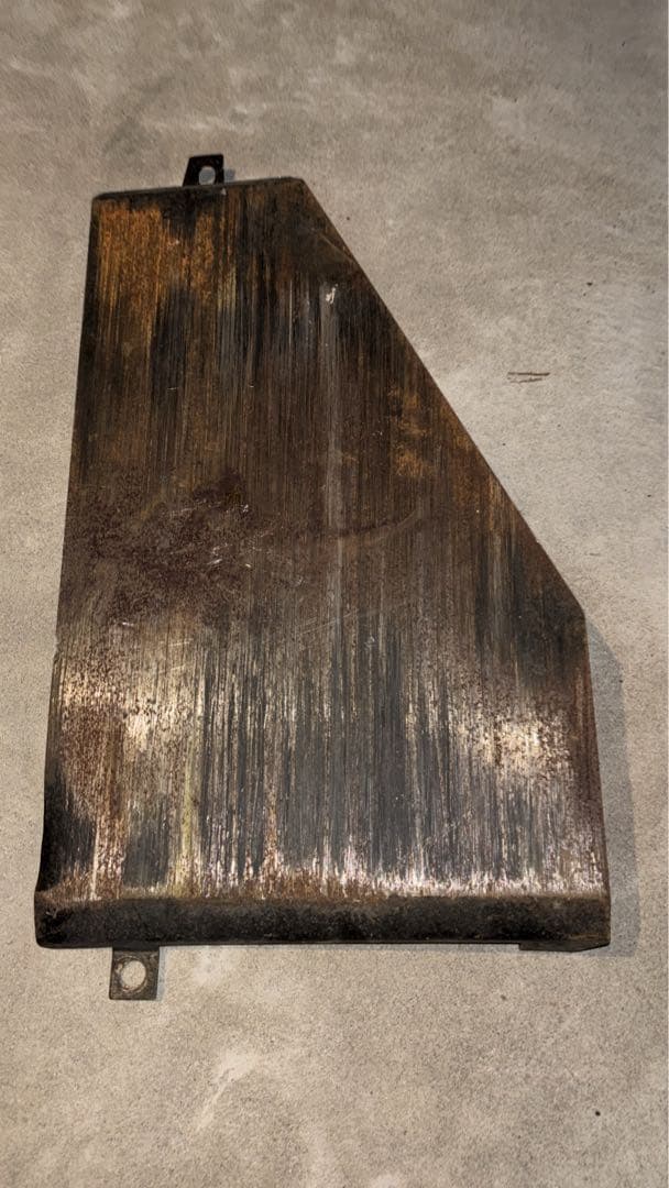 クラウン 燃料タンクガード