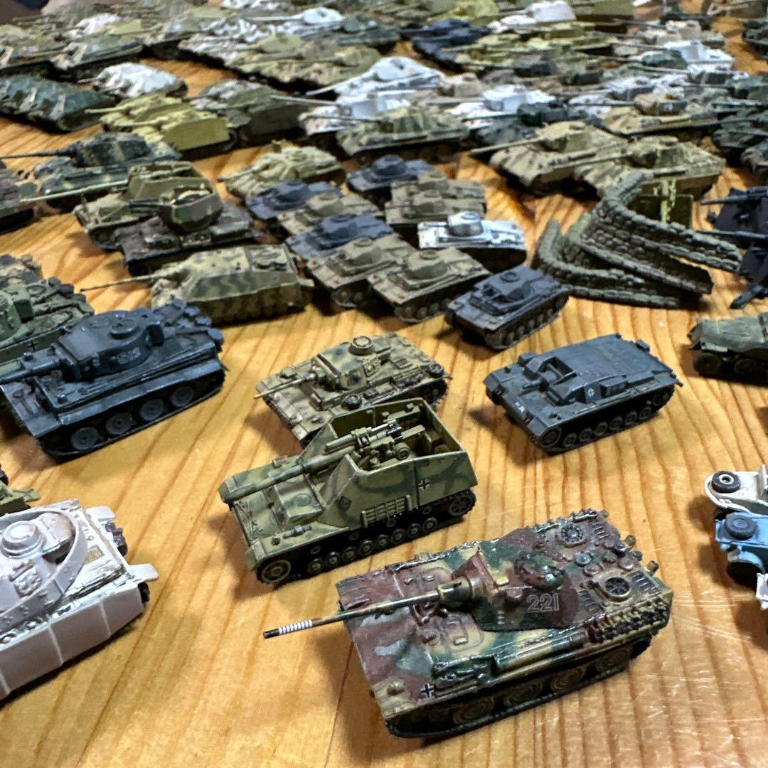 1/144 戦車　自走砲　突撃砲　フィギュア
