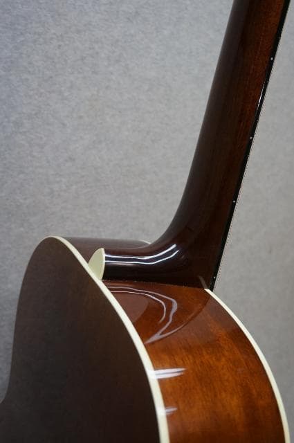 ハウバー ブラインド ブレイル ギター