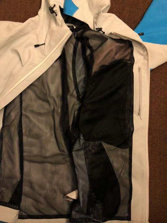 phenix フェニックス　スキーウエア　定価の半額以下