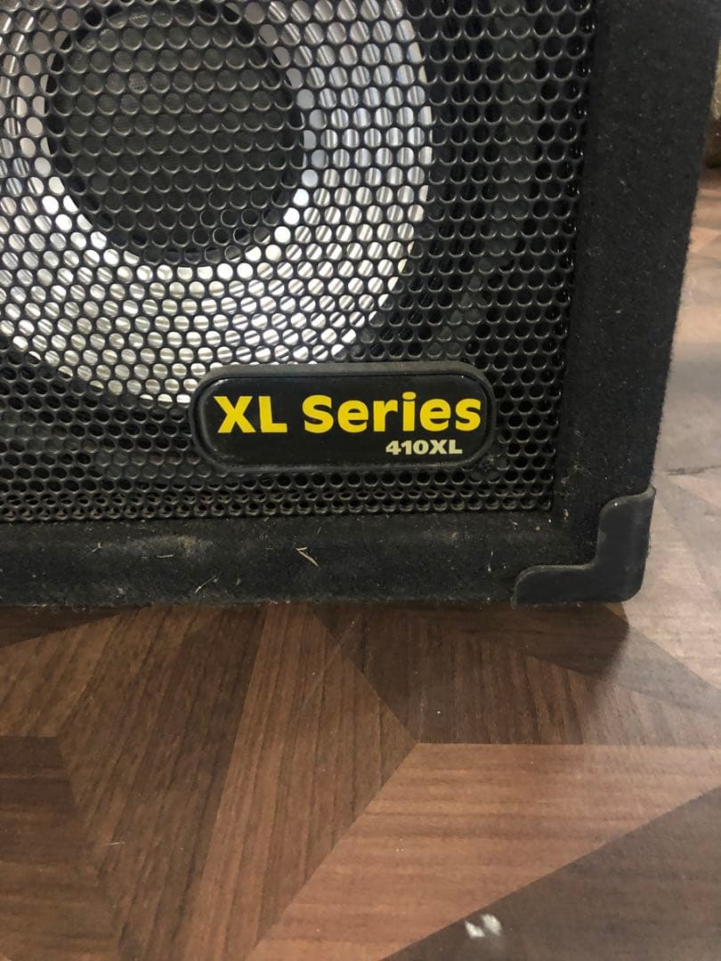Hartke XL Series 410XL ベースキャビネット　引き