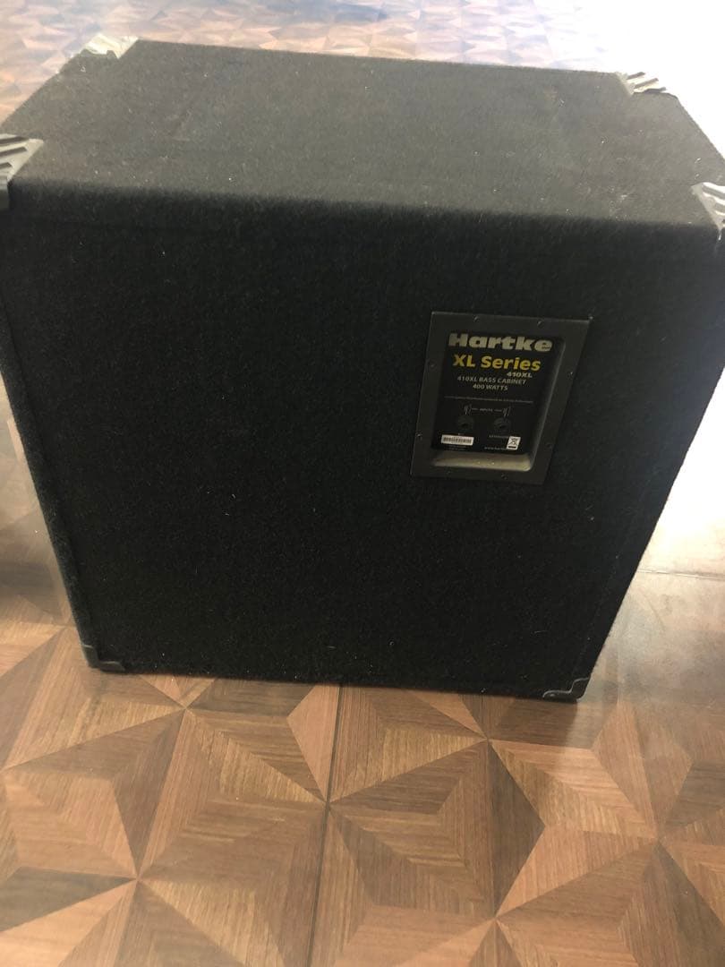 Hartke XL Series 410XL ベースキャビネット　引き