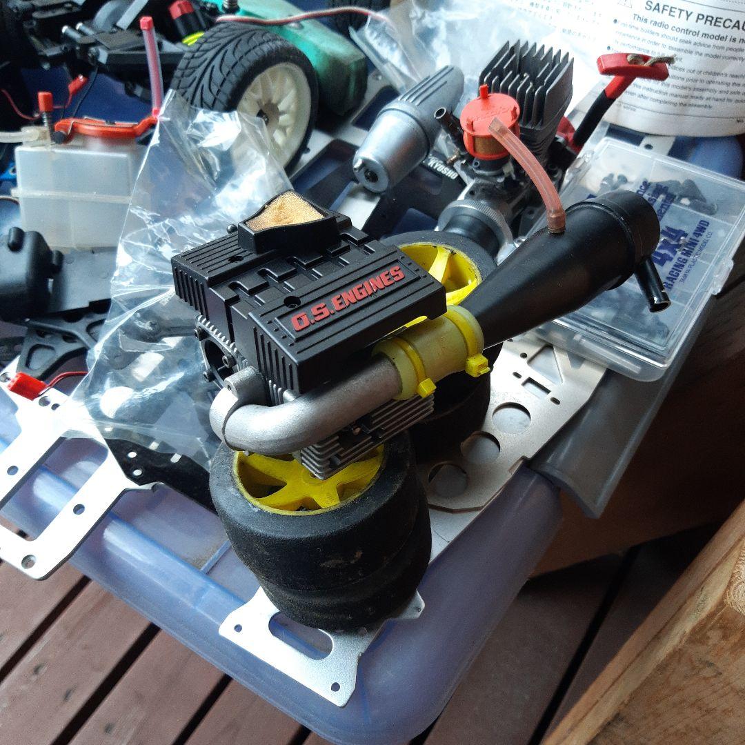 あ*あ様 ジャンク品　京商スーパー10 2台ぶん&OSエンジン 2スピードなど