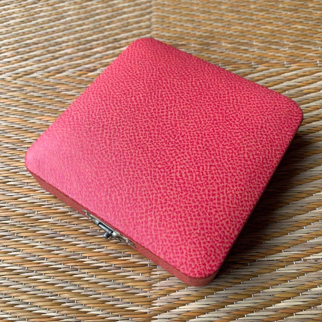 アンティーク 金工 コンパクト 乱菊 在銘 ケース付き