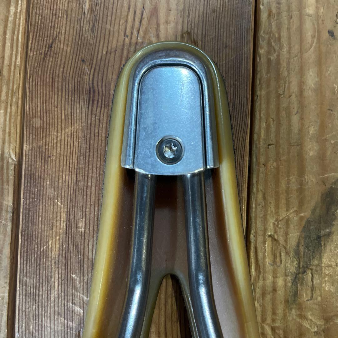 Brooks カンビウムC17 Curved サドル 限定テストグラフィック