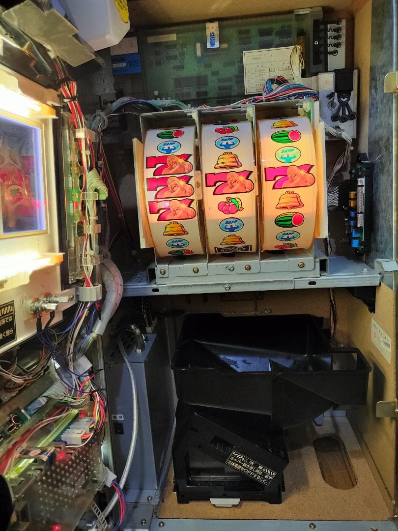 【パチスロ実機】エレコ★ビーストサップ【オートプレイ付不要機付】４号機