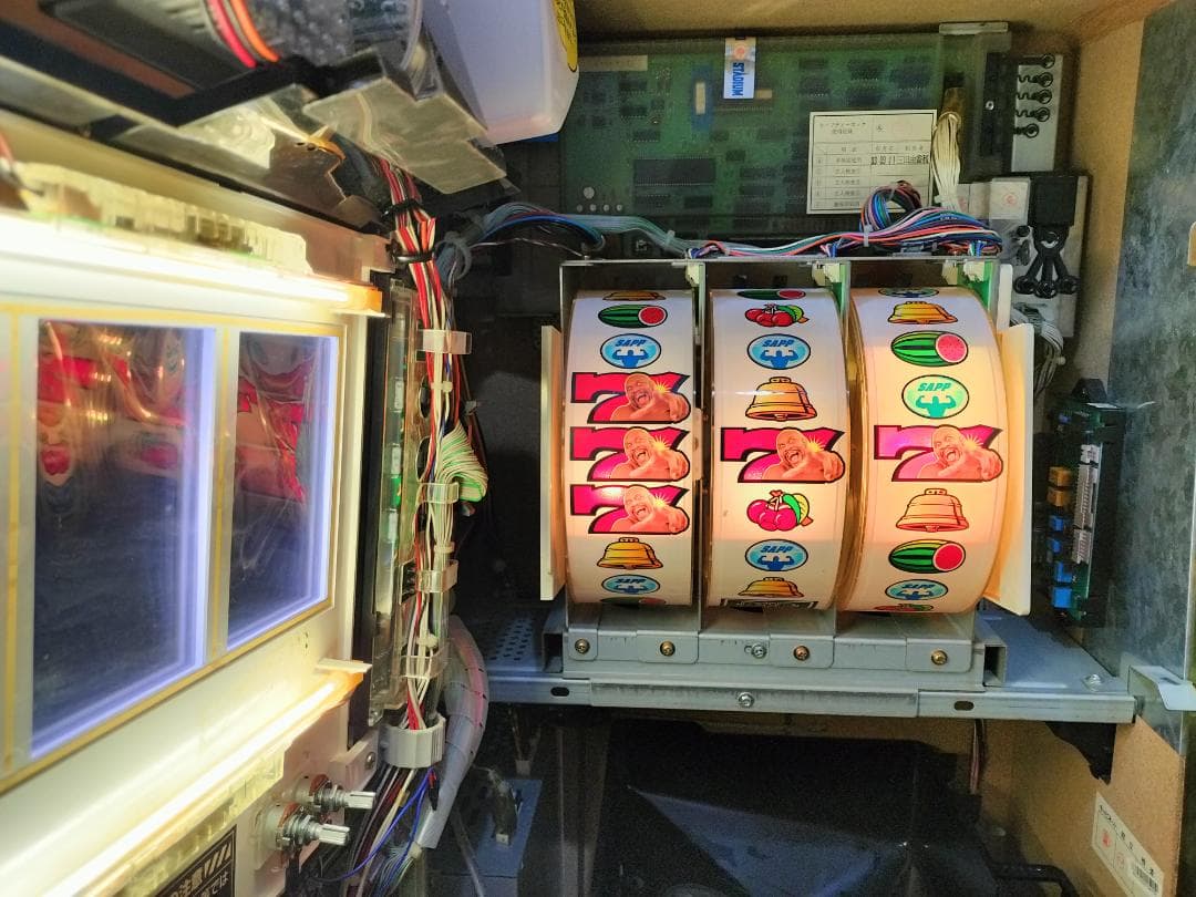 【パチスロ実機】エレコ★ビーストサップ【オートプレイ付不要機付】４号機