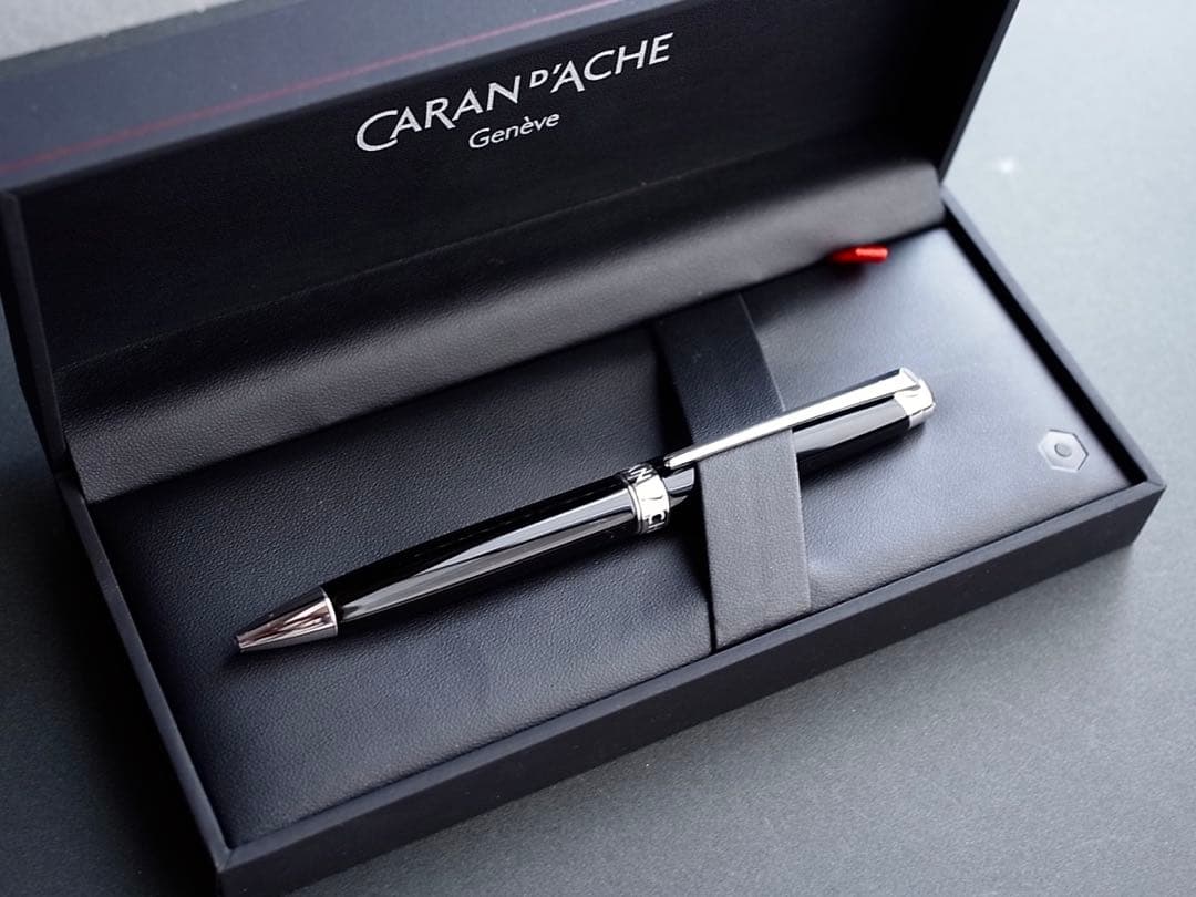 カランダッシュ油性ボールペン レマン　エボニーブラック