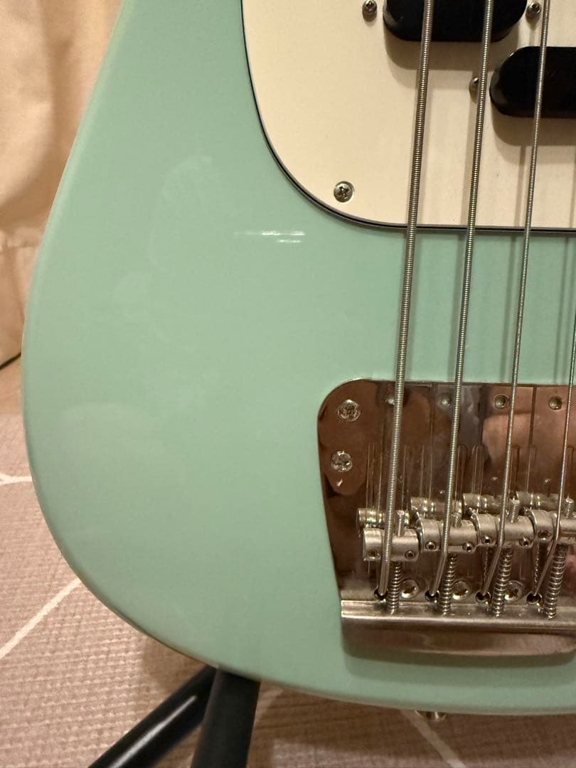 ベース squire classic vibe 60s mustang bass