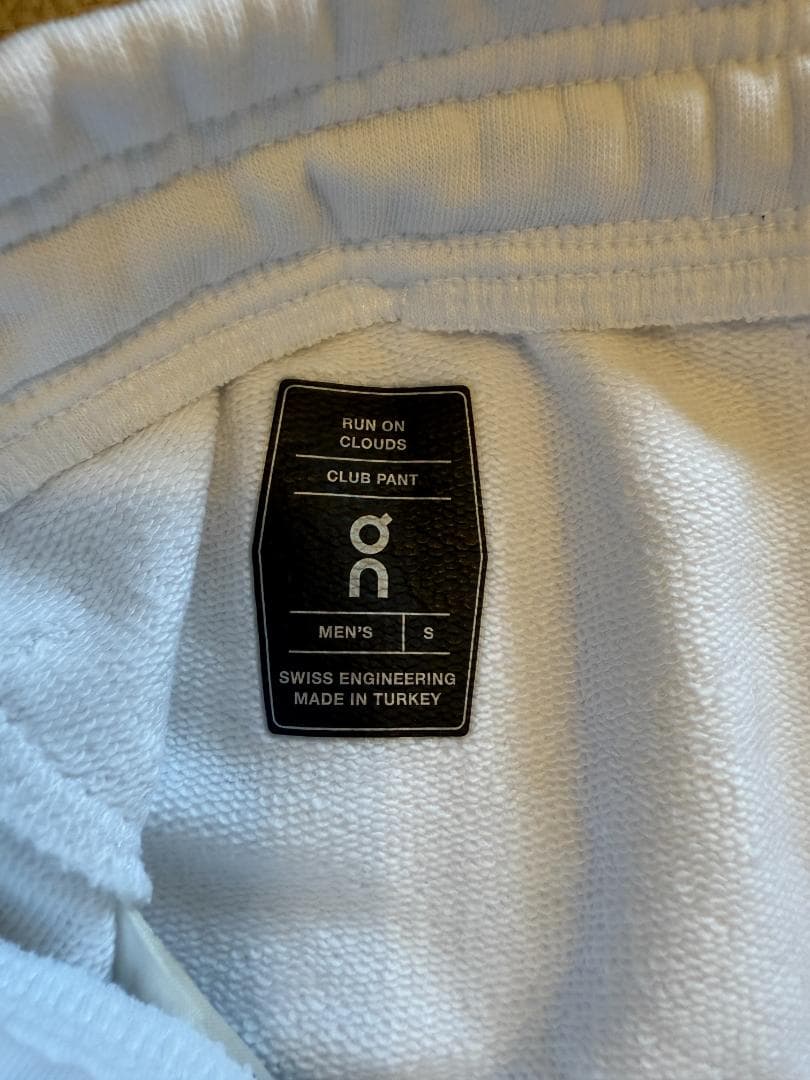 On Club Pants 白、ホワイト サイズS 未使用品