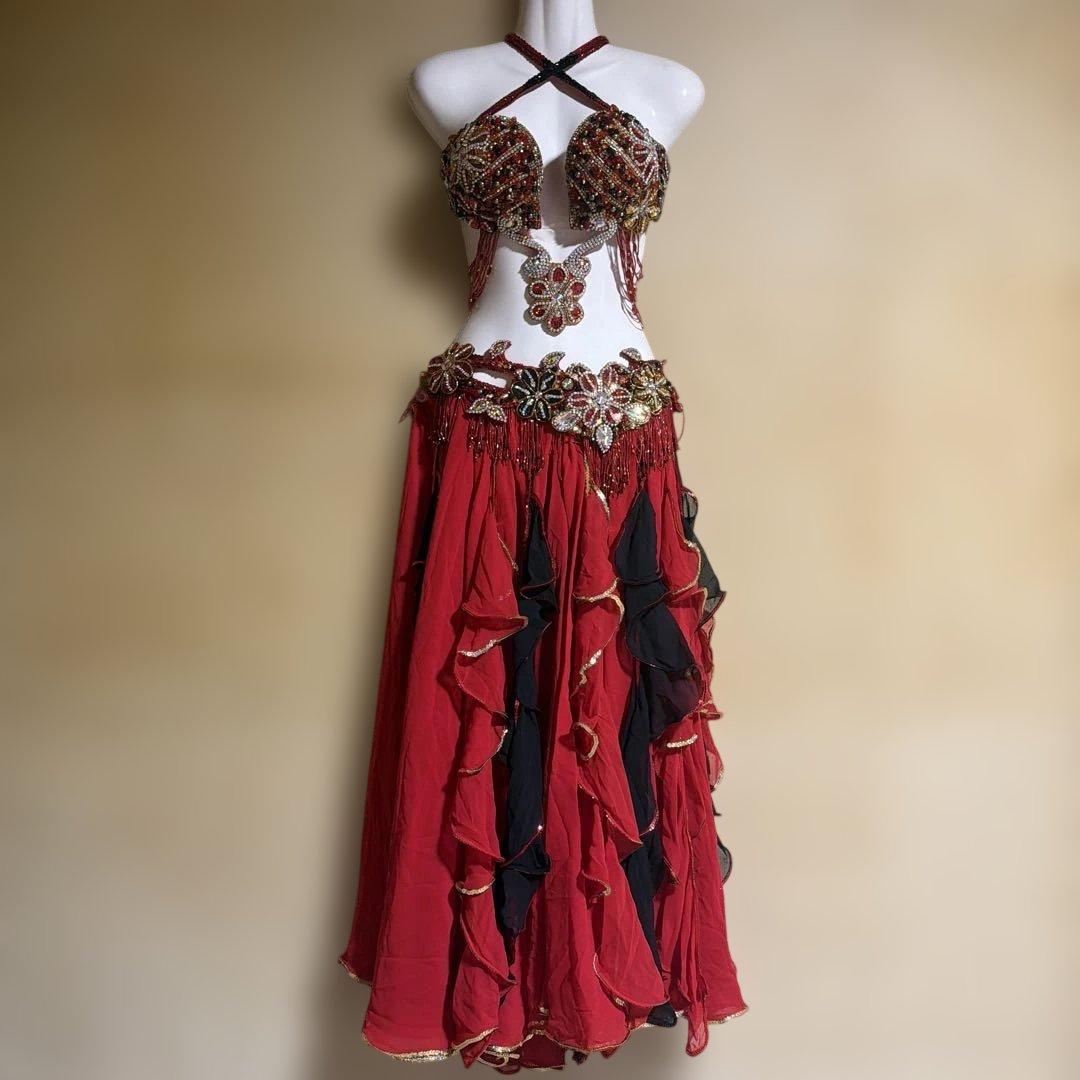 赤と黒のベリーダンスセットアップ