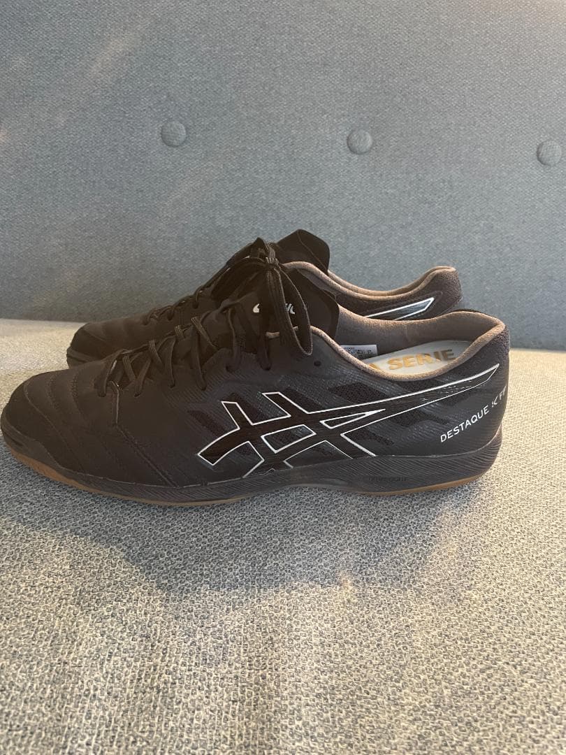 ASICS フットサルシューズ 黒 デスタッキ
