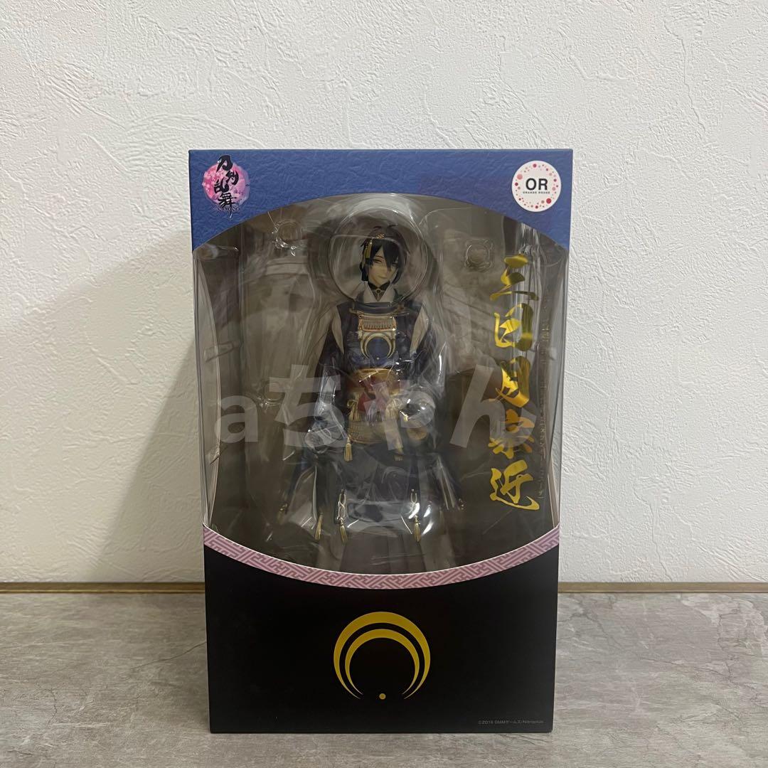 【未開封品】刀剣乱舞 三日月宗近 1/8スケールフィギュア