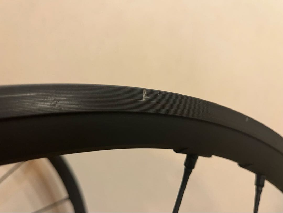 フルクラム　レーシングゼロ ナイト　C17