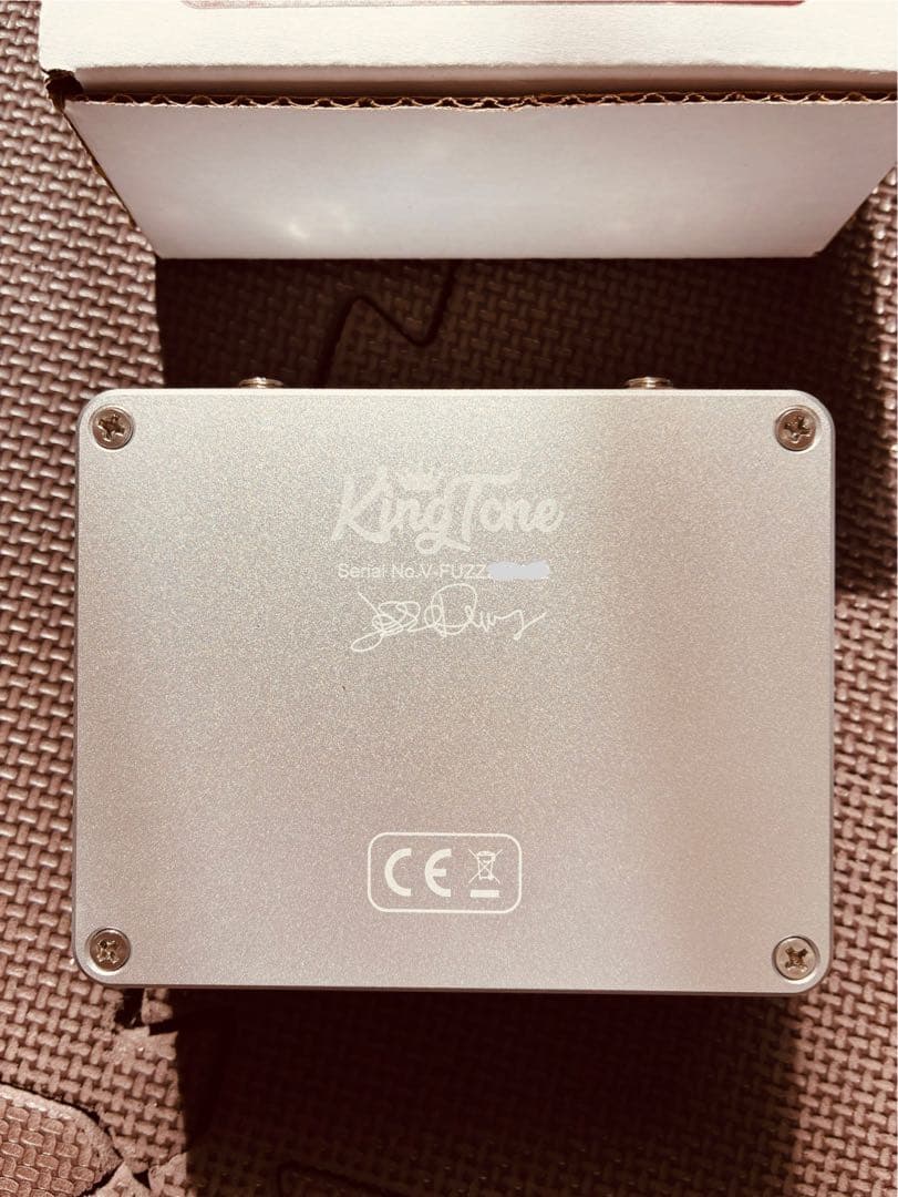 週末だけ特価　新品同様　KingTone Vintage Fuzz v2