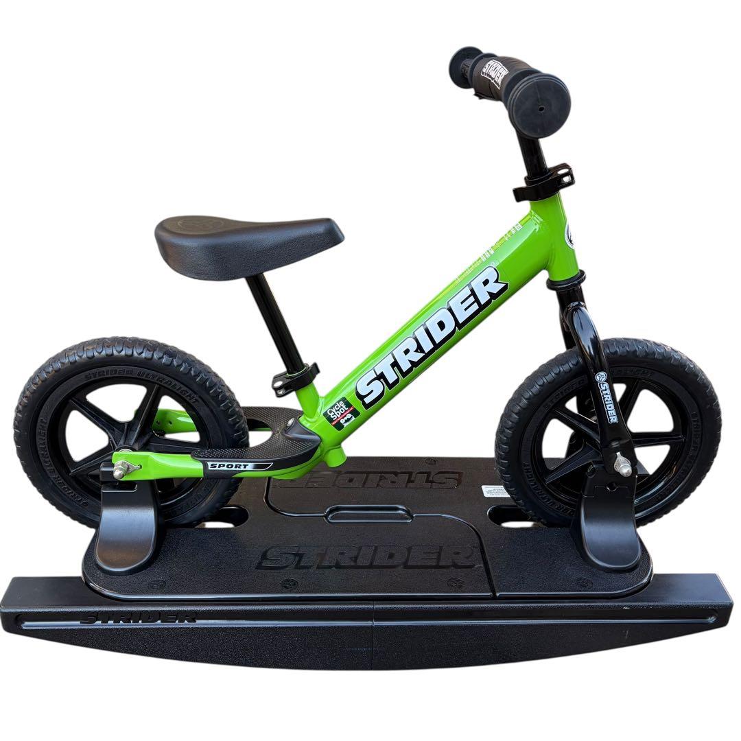 【極美品】STRIDER ストライダー 12インチ グリーン ロッキングベース付
