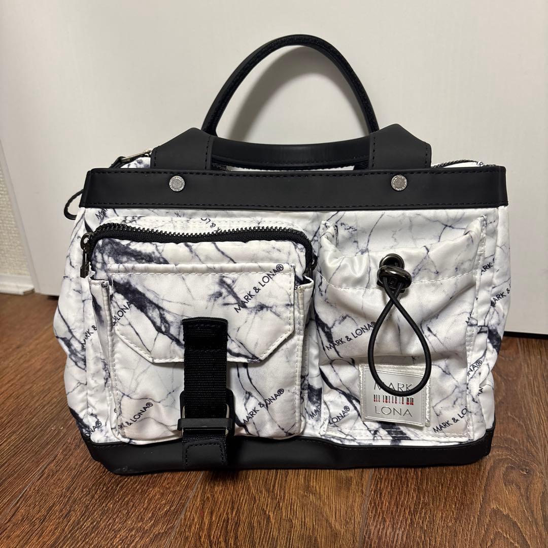 MARK & LONA ラウンドバッグ 大理石模様