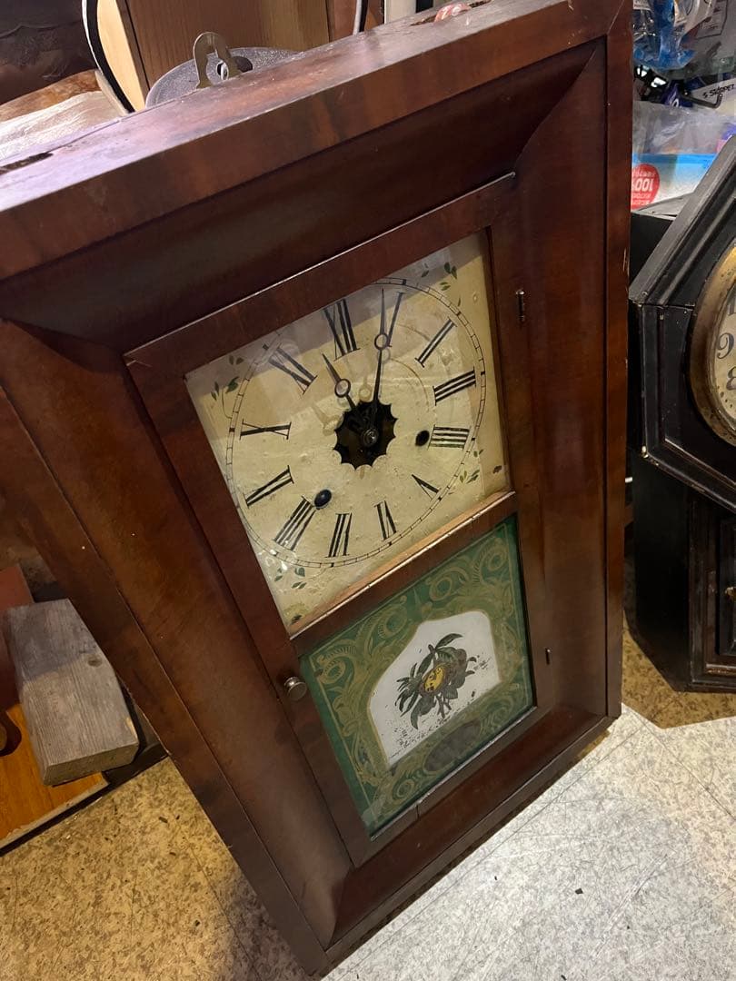 分銅式掛け時計、アンティーク振り子時計、アメリカ最古な時計、分銅式ゼンマイ時計