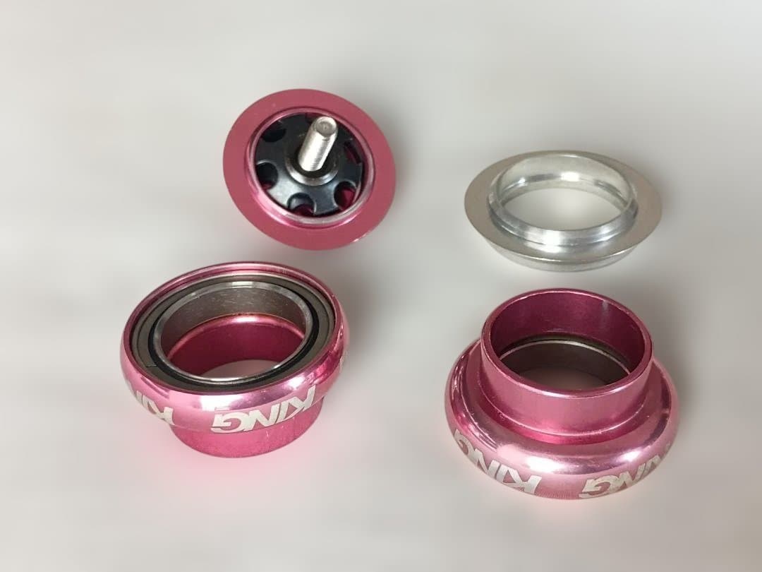 希少 Chris King 1インチ ピンク Pretty and Strong