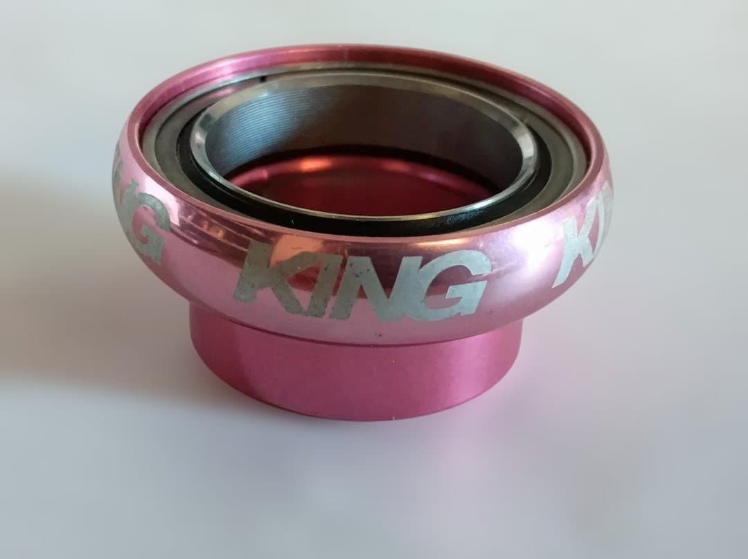 希少 Chris King 1インチ ピンク Pretty and Strong