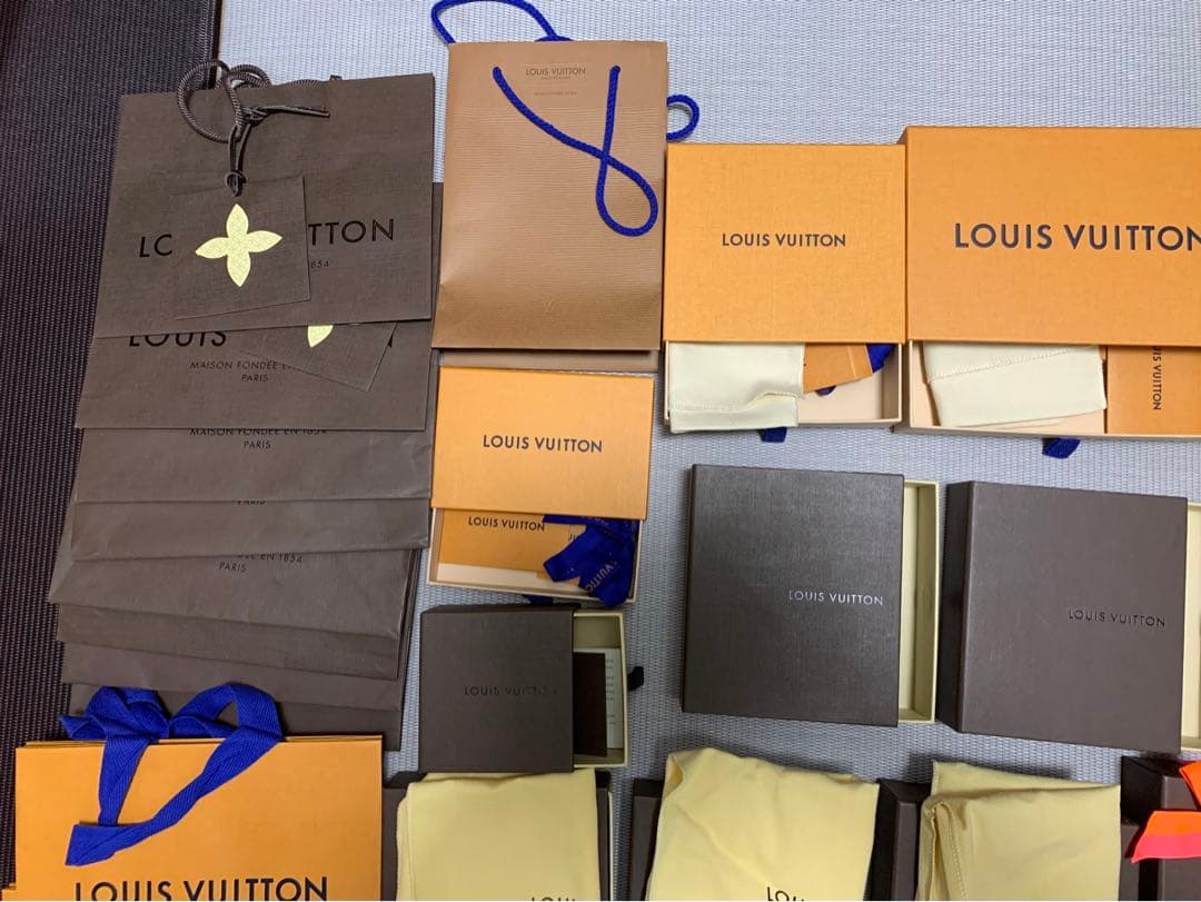 ルイヴィトン空箱、手提げ袋