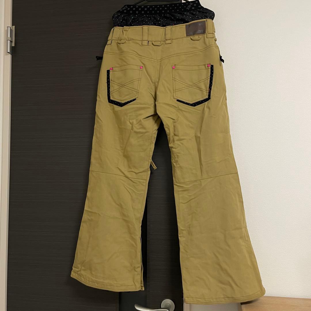 【美品】スノーボードウエア(女性)上下セット　※単品購入も相談可