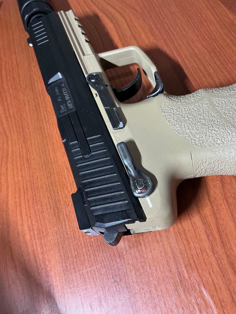 東京マルイ　HK45 ガスブローバック　タクティカル ハンドガン　3マガジン付き