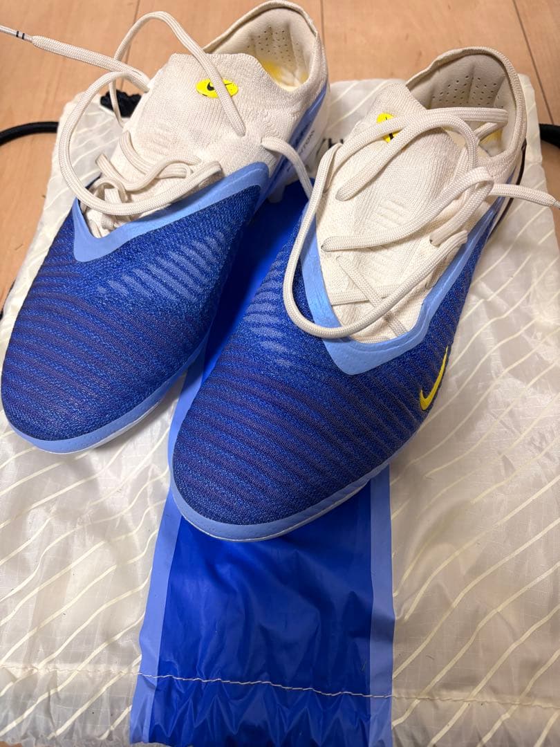 シューズ NIKE PHANTOM GT FG