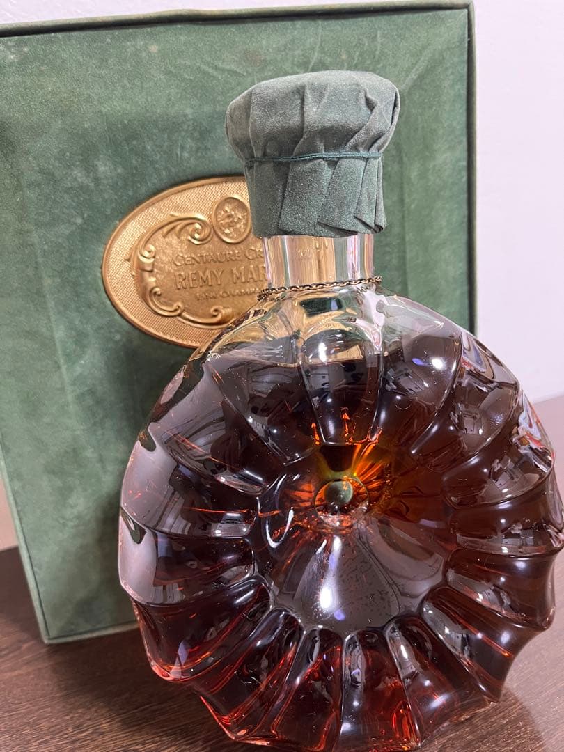 レミーマルタン セントークリスタル バカラボトル 700ml