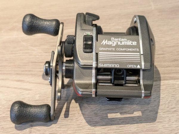 シマノバンタム マグナムライト BG-X 1550SG ベイトリール オールド