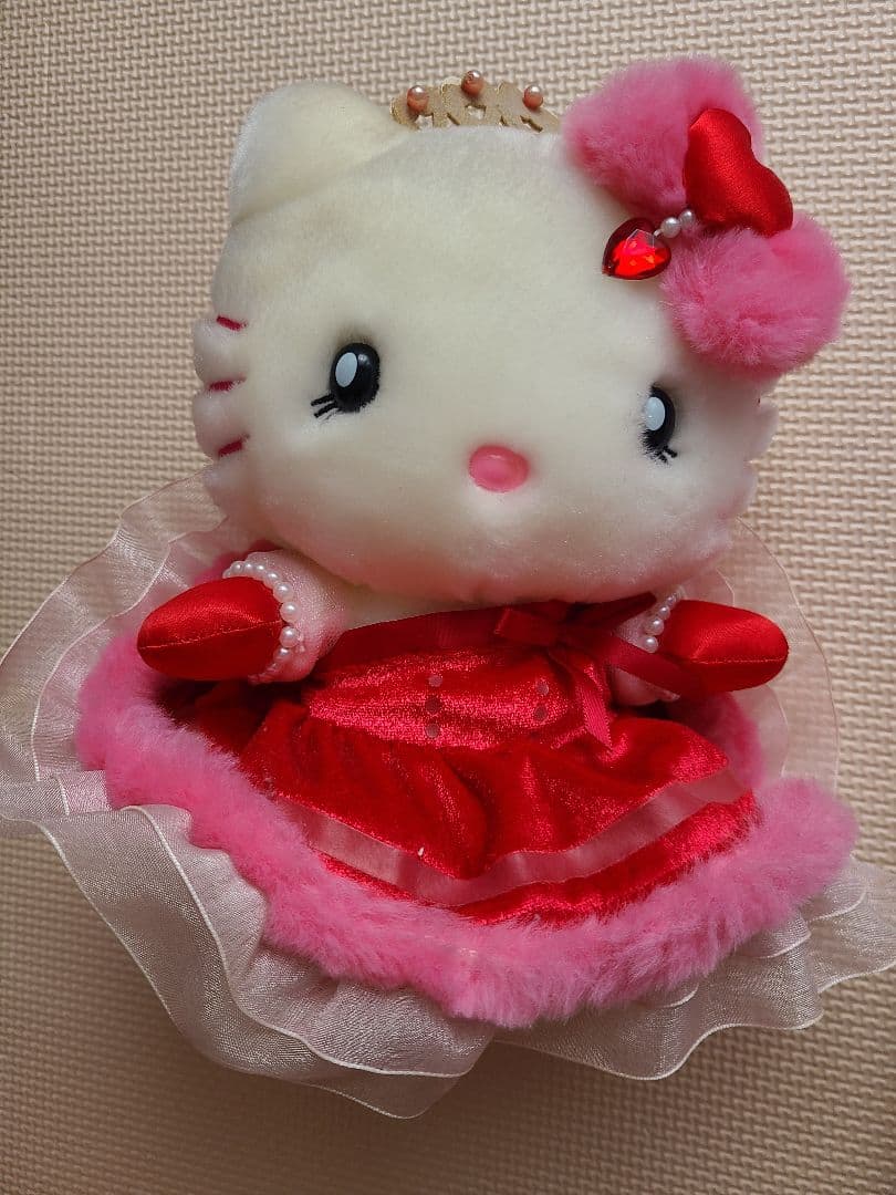 【激レア.入手不可】2001年ユニバ限定❤ハローキティ姫ぬいぐるみ❤