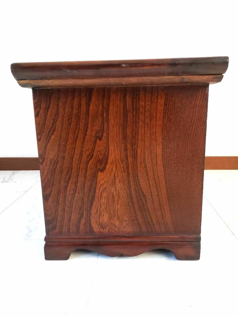 【昭和レトロ】木製家具　和風家具　民芸風　小引き出し　収納棚　木製模様の箪笥