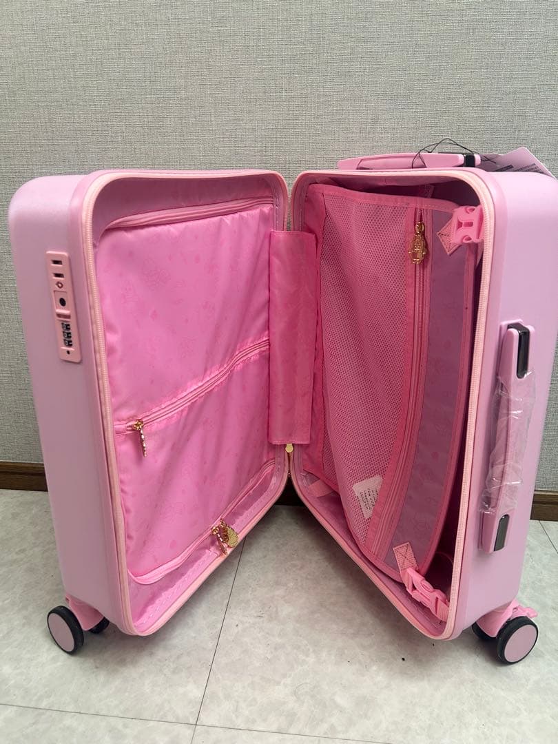 かおるこ　新品　おぱんちゅうさぎ　スーツケース ドンキ限定