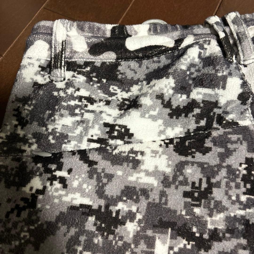 パーリーゲイツダブルラッセル　マルチカモプリントパンツサイズ4