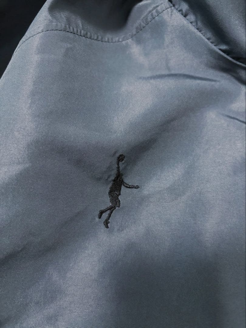 インザペイント 上下セットアップ ウィンドブレーカー グレー　Lサイズ