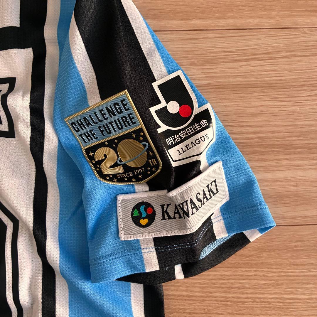 新品未使用 川崎フロンターレ 2016シーズン 28選手 サイン入りユニフォーム