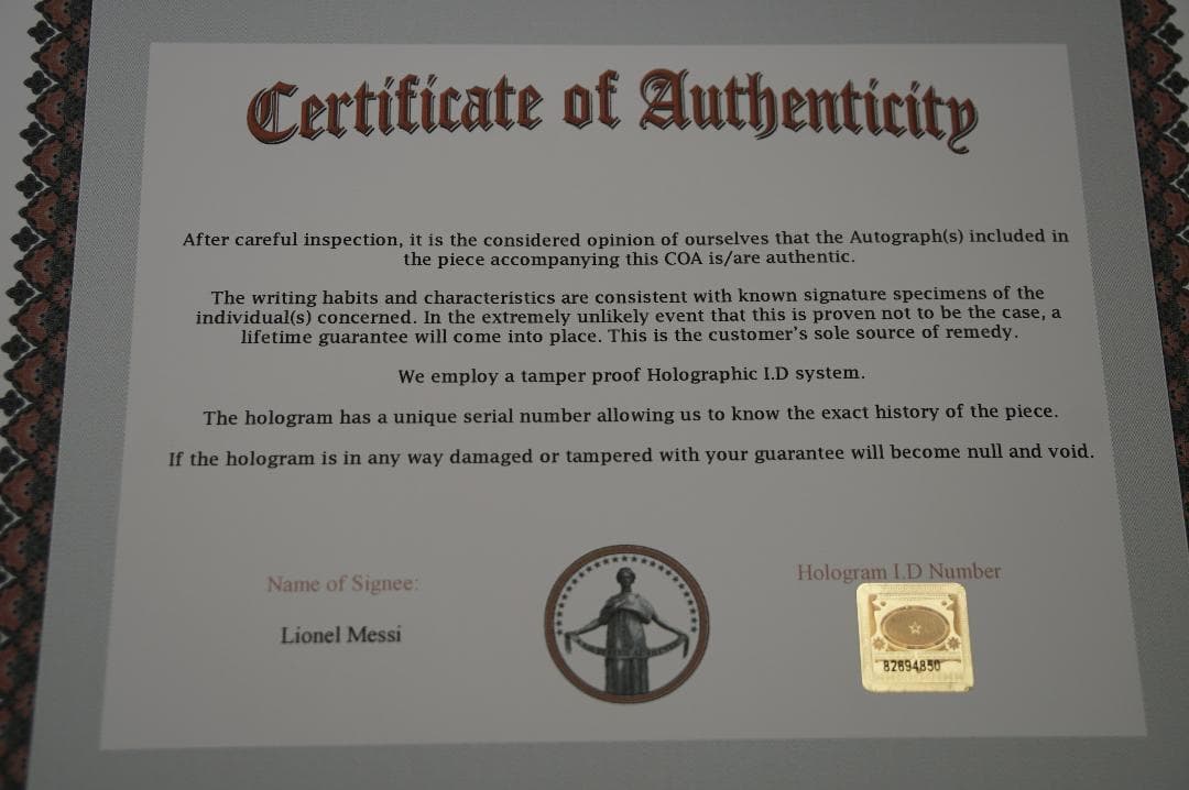 メッシ サイン入り写真 フレーム付き　公式証明書付　額