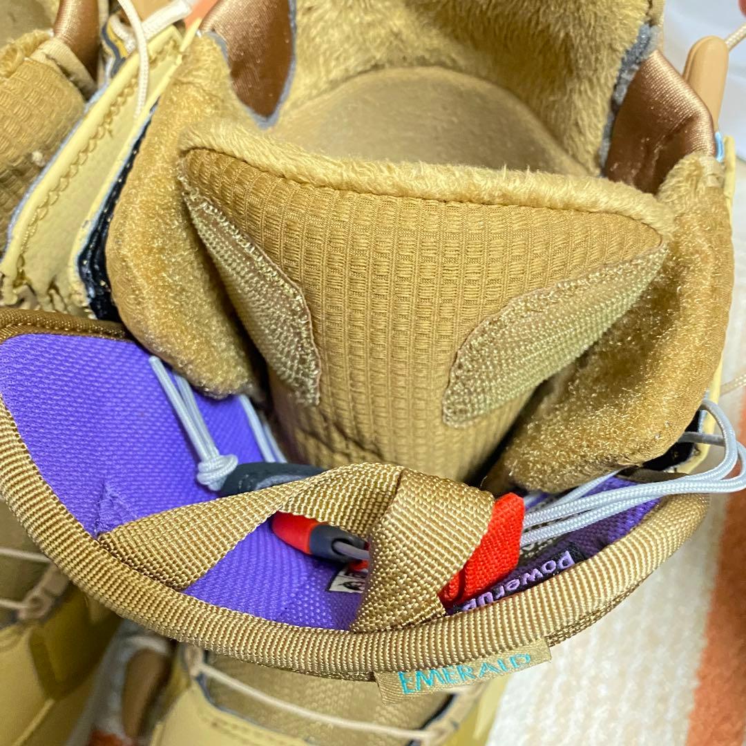 美品　24.5 BURTONレディース　スノーボードブーツ　アジアンフィット