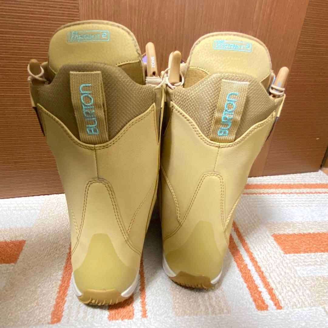 美品　24.5 BURTONレディース　スノーボードブーツ　アジアンフィット