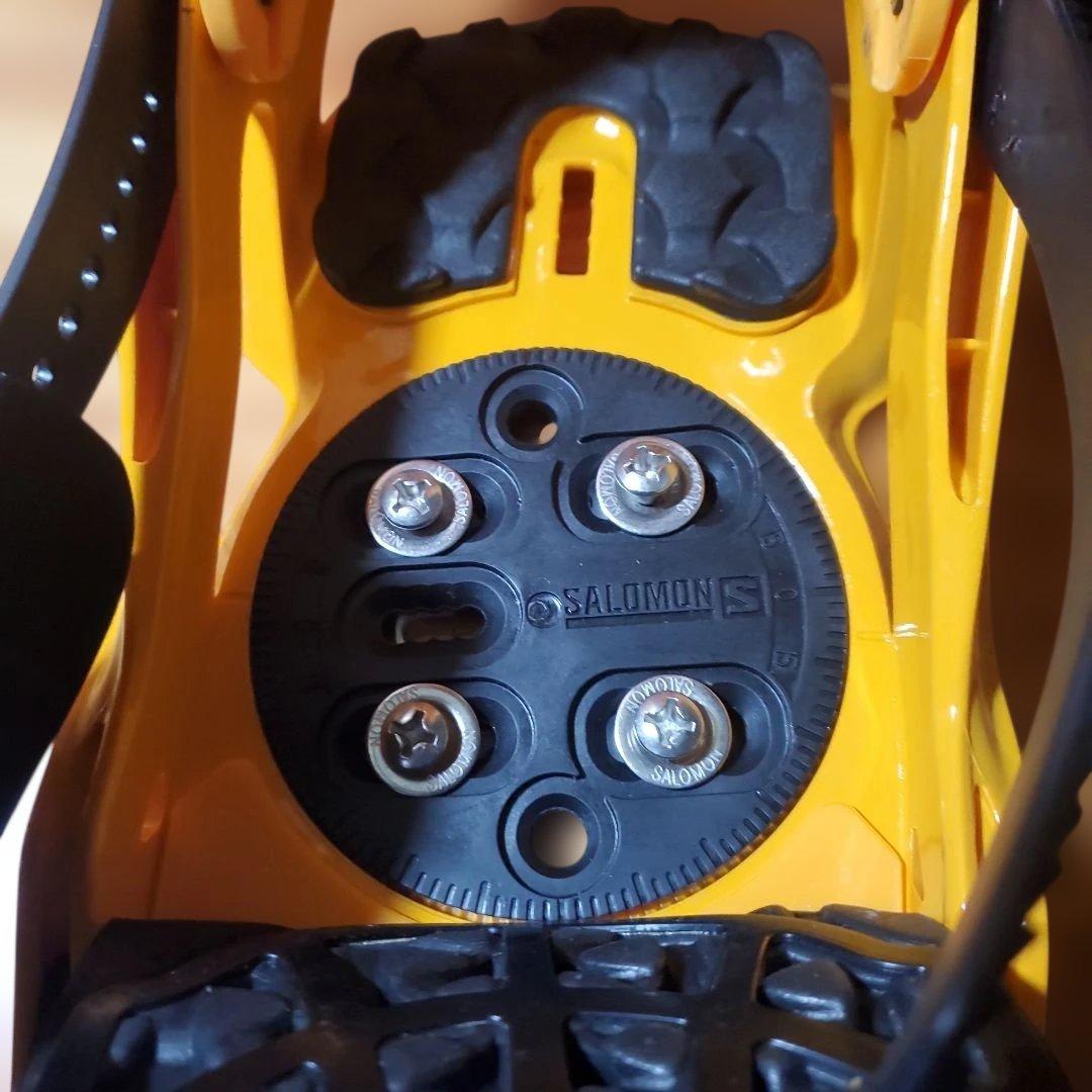 SALOMON スノーボードビンディング Sサイズ！ BD2604